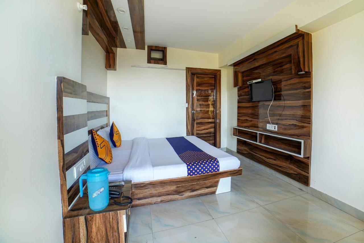 מוסורי Super Oyo Sunrise Homestay מראה חיצוני תמונה
