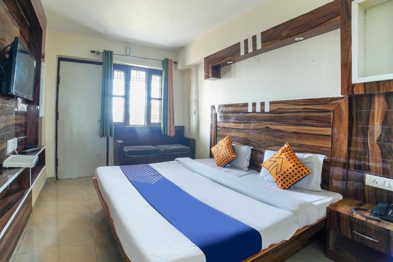 מוסורי Super Oyo Sunrise Homestay מראה חיצוני תמונה