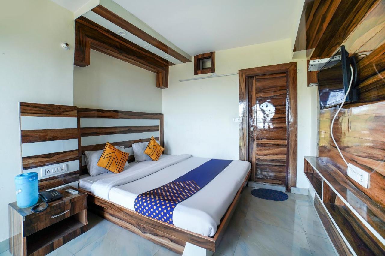 מוסורי Super Oyo Sunrise Homestay מראה חיצוני תמונה